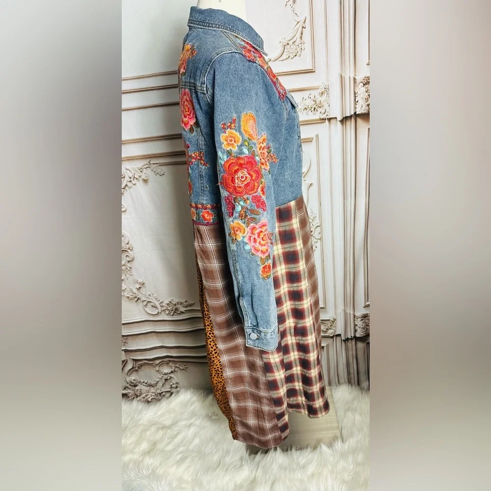 Floral Embroidered Denim Dress - Picture 10 of 10